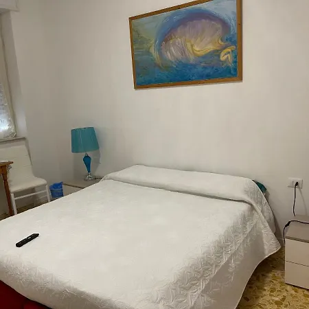 Joys House Bed & Breakfast 3*