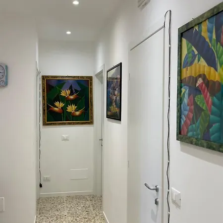 Joys House