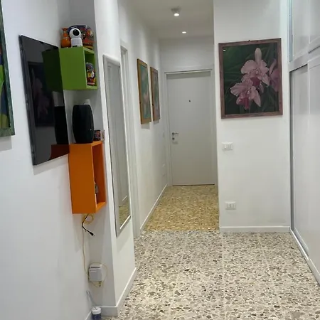 Bed & Breakfast Joys House