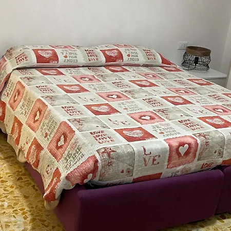 Joys House Bed & Breakfast 3*