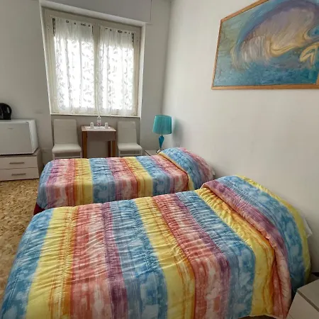Joys House بيرغامو