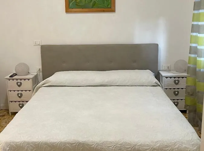 Joys House 3* بيرغامو