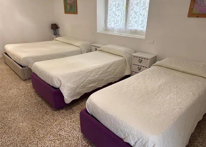 فندق مبيت وإفطار Joys House بيرغامو